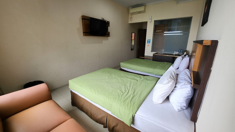bedroom 6