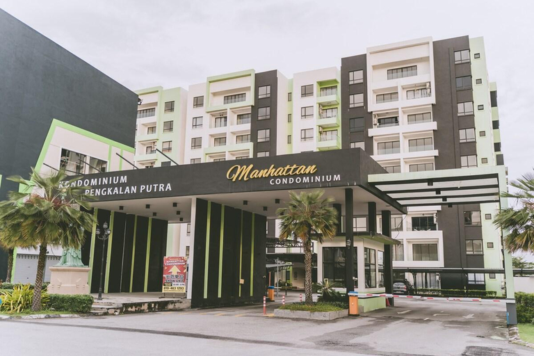 Others 4, Arcade Game Room Manhattan WaterPark Condo 5pax, Kinta