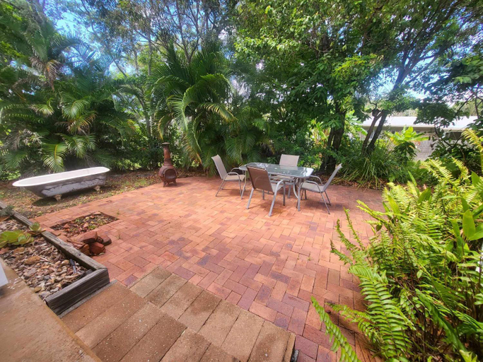 Others 4, Ribbonwood Bed & Breakfast, Emu Park Qld, Livingstone - Pt B
