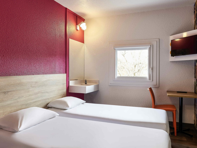 Bedroom 5, hotelF1 Dole Jura, Jura