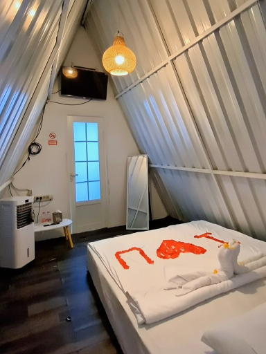 Bedroom 3, Crazy Steak Resort Glamping Villa, Malang