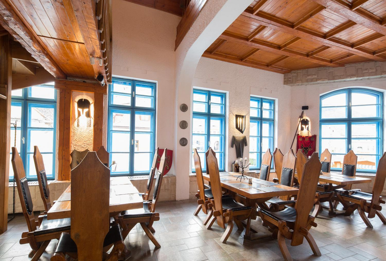 Others 4, Unglerus Guesthouse, Biertan