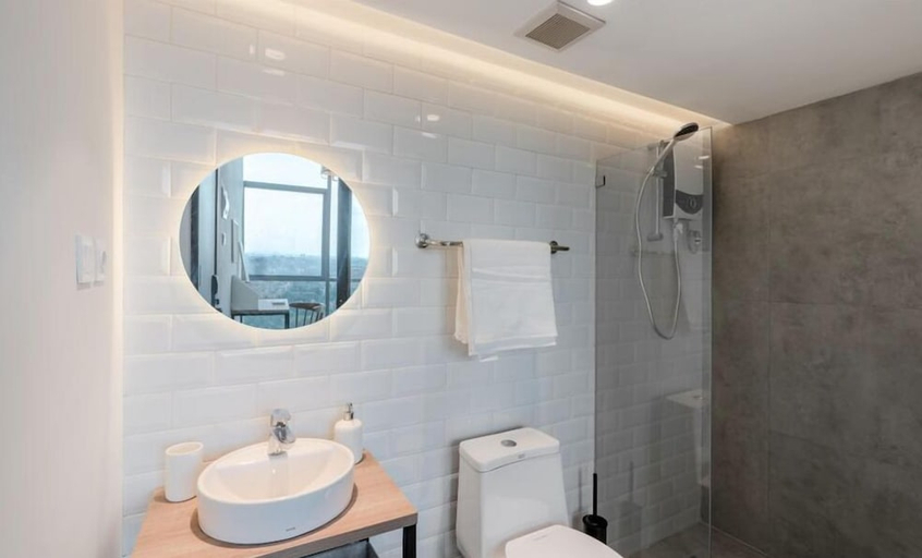 bathroom 5