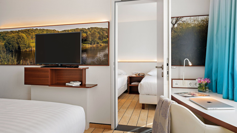 Bedroom 3, Hey Lou Hotel Frankfurt Airport, Groß-Gerau