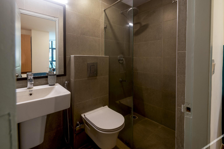 Bathroom 5, Olive Zip Richmond Circle by Embassy Group, Bangalore