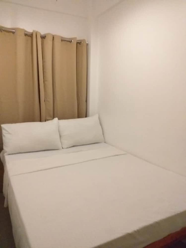 Bedroom 2, Zenith Inn & Resto Bar, Anda