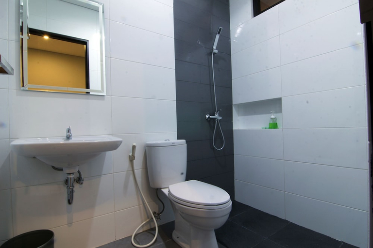 Bathroom 4, Hotel Mandari, Buleleng