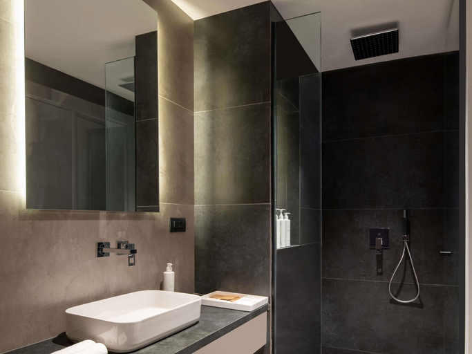 Bathroom 5, Swissôtel Resort Bodrum Beach, Bodrum