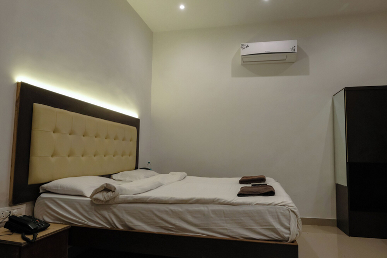 Bedroom 3, Sanidhya Resort, Raigarh