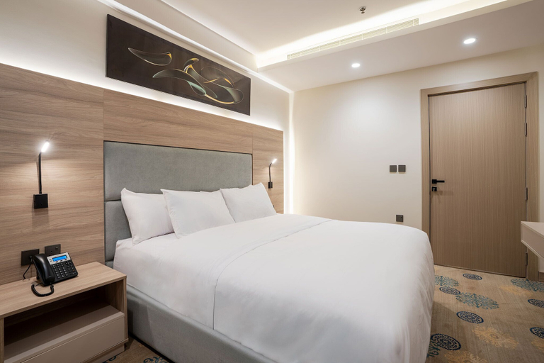 Room 4, visit hotel, Riyadh