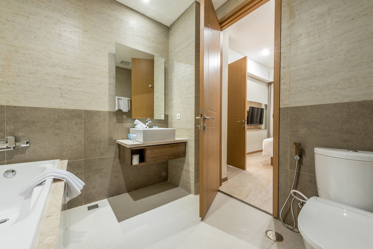 Bathroom 3, Grande Valore Hotel & Serviced Apartment, Cikarang