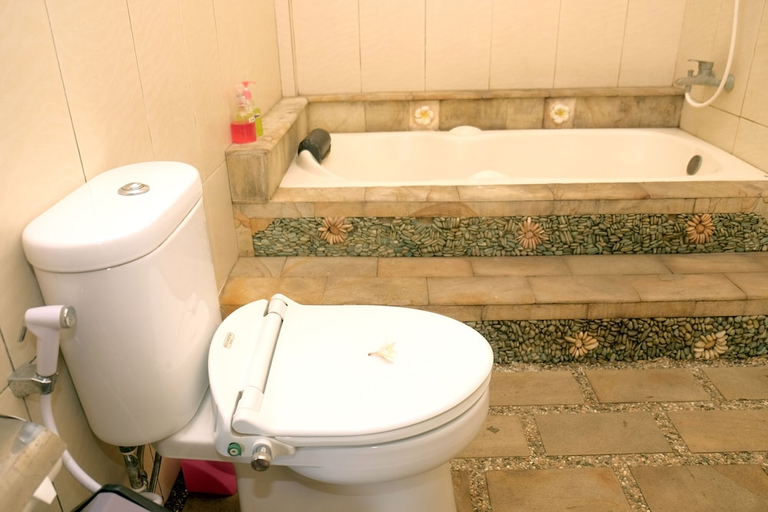Bathroom 3, Hotel Suma, Buleleng