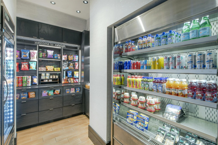 Food & Drinks 5, Hampton Inn & Suites Raleigh-Durham Airport-Brier Creek, Wake