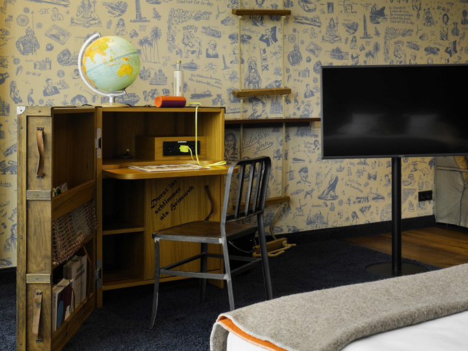 Bedroom 2, 25hours Hotel HafenCity, Hamburg