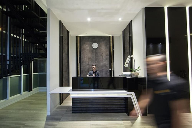 Others 5, ザ レギア ダゴ, Bandung
