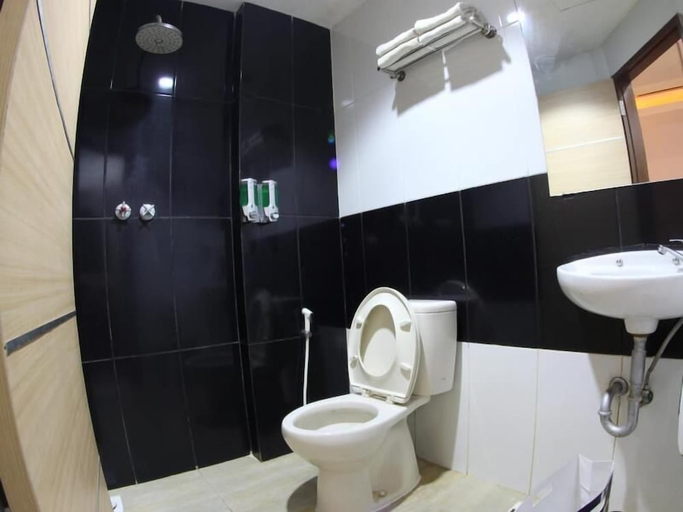 bathroom 5