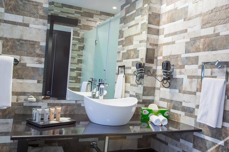 Bathroom 3, Amaryllis Hotel Blantyre, Blantyre City