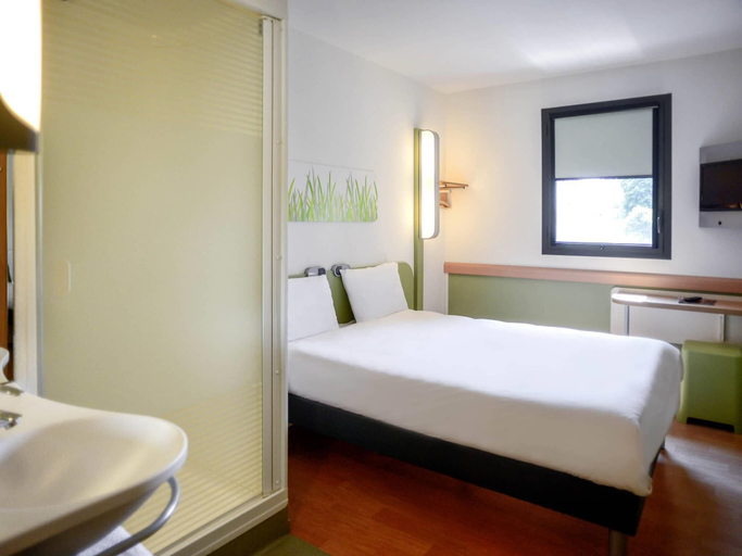 Bedroom 3, ibis budget Poitiers Centre Gare, Vienne
