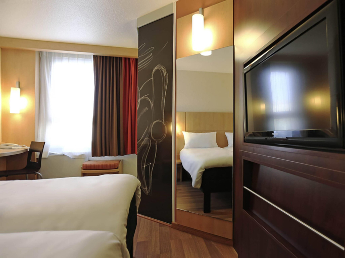 Bedroom 4, ibis Montpellier Centre Polygone, Hérault