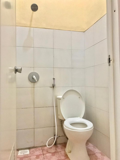 Bathroom 5, Ria Hotel jember, Jember