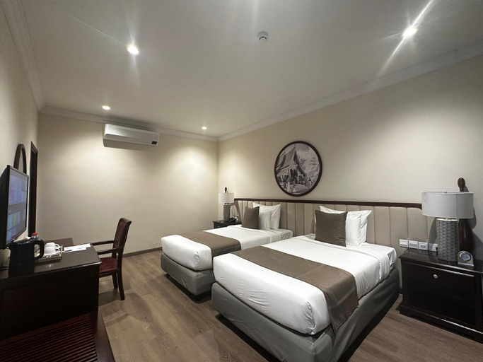 Bedroom 3, Champa Palace Hotel, Pakxe