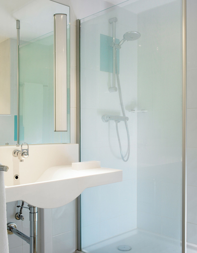 Bathroom 5, Novotel Madrid Campo de las Naciones, Madrid