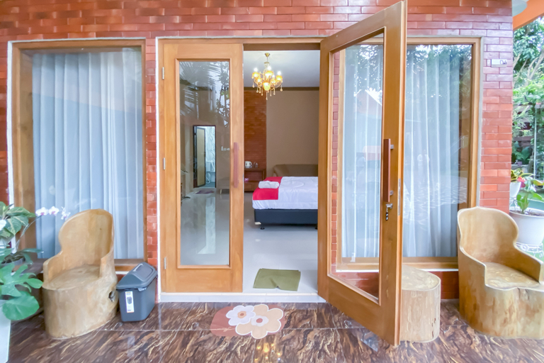 Bedroom 4, RedDoorz @ Kamulyan Guest House Borobudur, Magelang