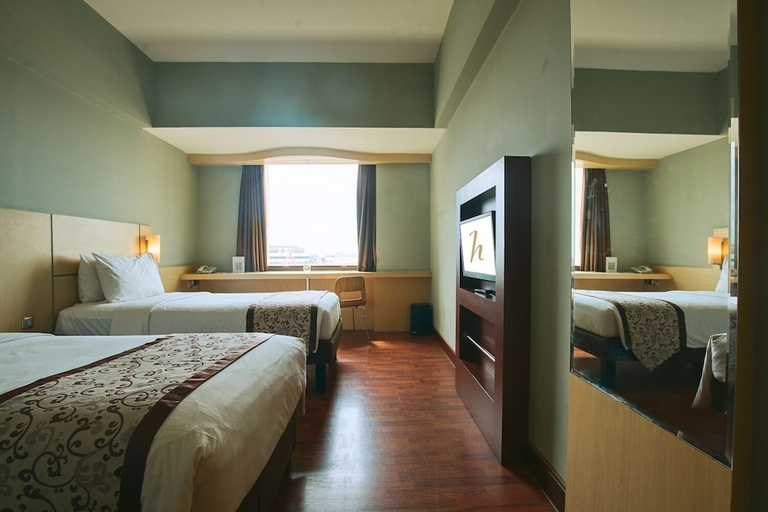 Bedroom 2, Arcadia Mangga Dua by Horison, Central Jakarta