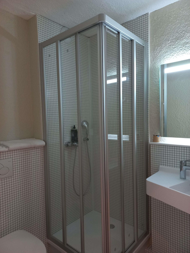 Bathroom 4, ibis Budget Antony Massy (renovated 2024), Hauts-de-Seine