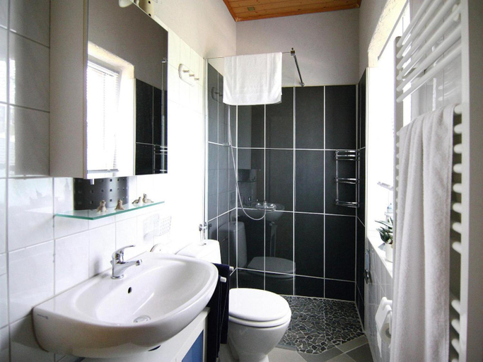 Bathroom 3, Ferienwohnung, Vogelsang-Warsin, Vorpommern-Greifswald