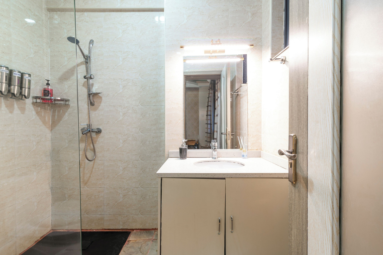 Bathroom 4, Crestpark Apartments, Dagoretti North