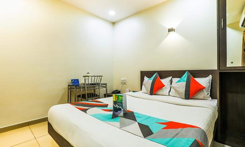 Bedroom 3, FabHotel Adore Inn, Mumbai Suburban