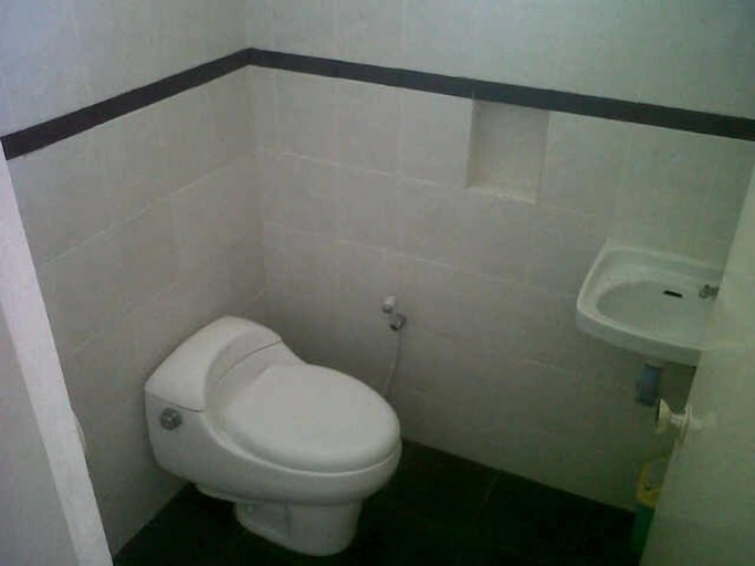 Bathroom 3, Hotel Nirwana Batu, Malang