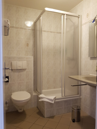 Bathroom 5, Hotel & Restaurant bei Zwillings, Mittelsachsen