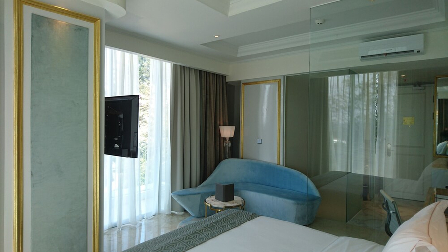 bedroom 11