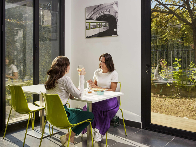 Food & Drinks 5, Aparthotel Adagio Access Paris Bastille, Paris