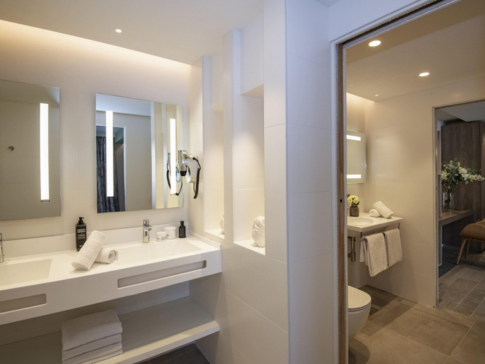 Bathroom 5, ibis Styles Beaulieu Sur Mer, Alpes-Maritimes