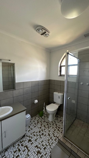 Bathroom 5, Bell Tower Motor Inn, Shepparton