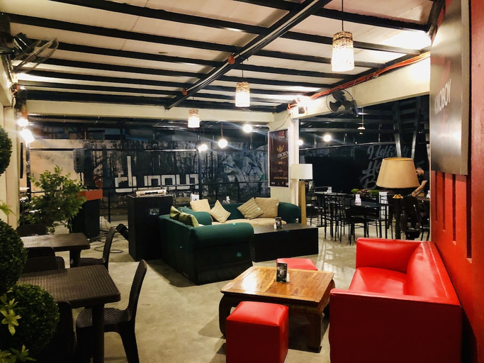 Food & Drinks 5, Hometown Hotel Bacolod - Lacson, Bacolod City