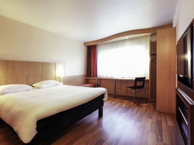 Bedroom 3, ibis Charleville-Mezières, Ardennes