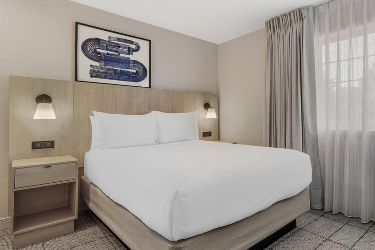 Bedroom 3, Sonesta Simply Suites Boston Burlington, Middlesex