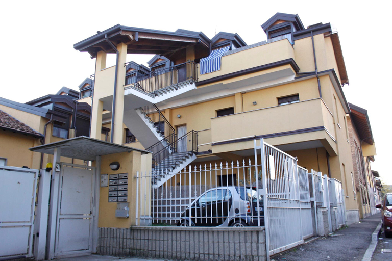 Others 2, ABB LEONARDO ITALIA, Milano