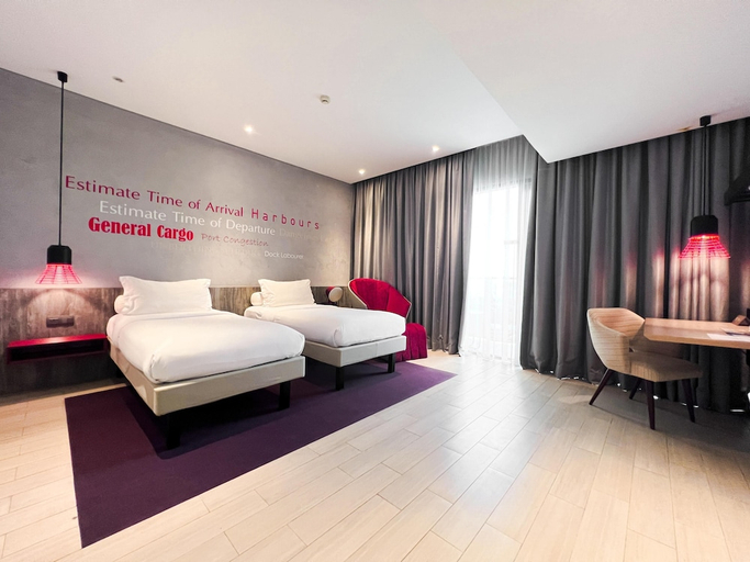 bedroom 14