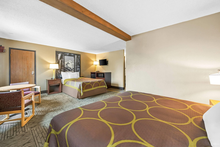 Bedroom 3, Super 8 by Wyndham Colorado Springs Peterson Space Force, El Paso