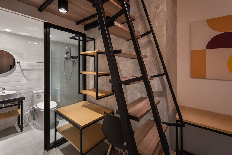 bathroom 8