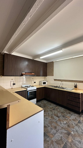 Others 4, Bell Tower Motor Inn, Shepparton