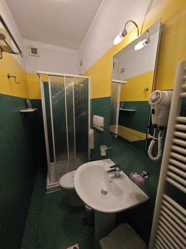 Bathroom 4, Casa Malvina, Venezia