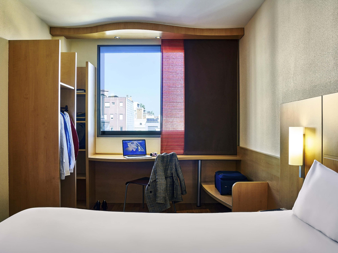 Bedroom 3, ibis Barcelona Centro (Sagrada Familia), Barcelona
