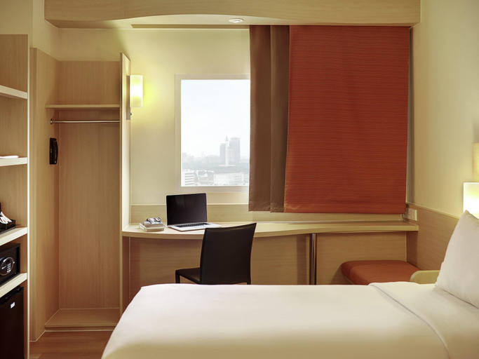 Bedroom 4, Ibis Jakarta Harmoni, Central Jakarta