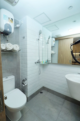 bathroom 15